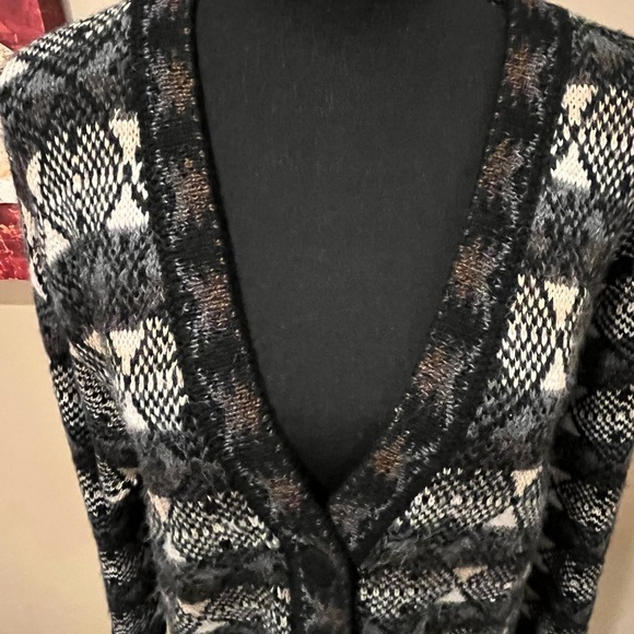 Peruvian Link Alpaca Cardigan Sweater
in Black & Stone, size XL - Picture 6 of 6